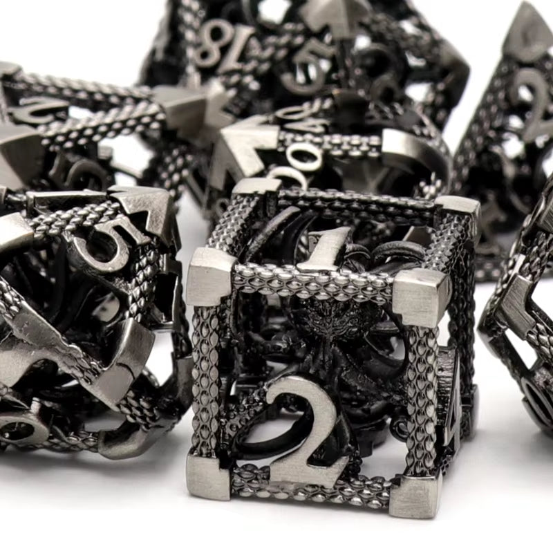 Hollow Metal Dice Set DND Octopus Polyhedron Dice RPG Board Game Pathfinder Metal Dice D4 D6 D8 D0 D% D12 D20 Dice